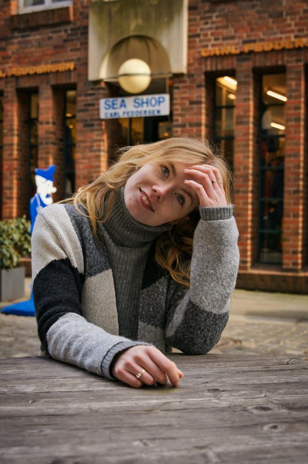 Découvrez les pulls de marque femme : élégance et confort